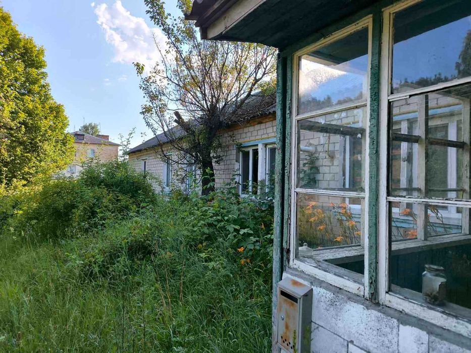 Продам виробничо  складську  базу пгт  Ріпки Чернігівської області