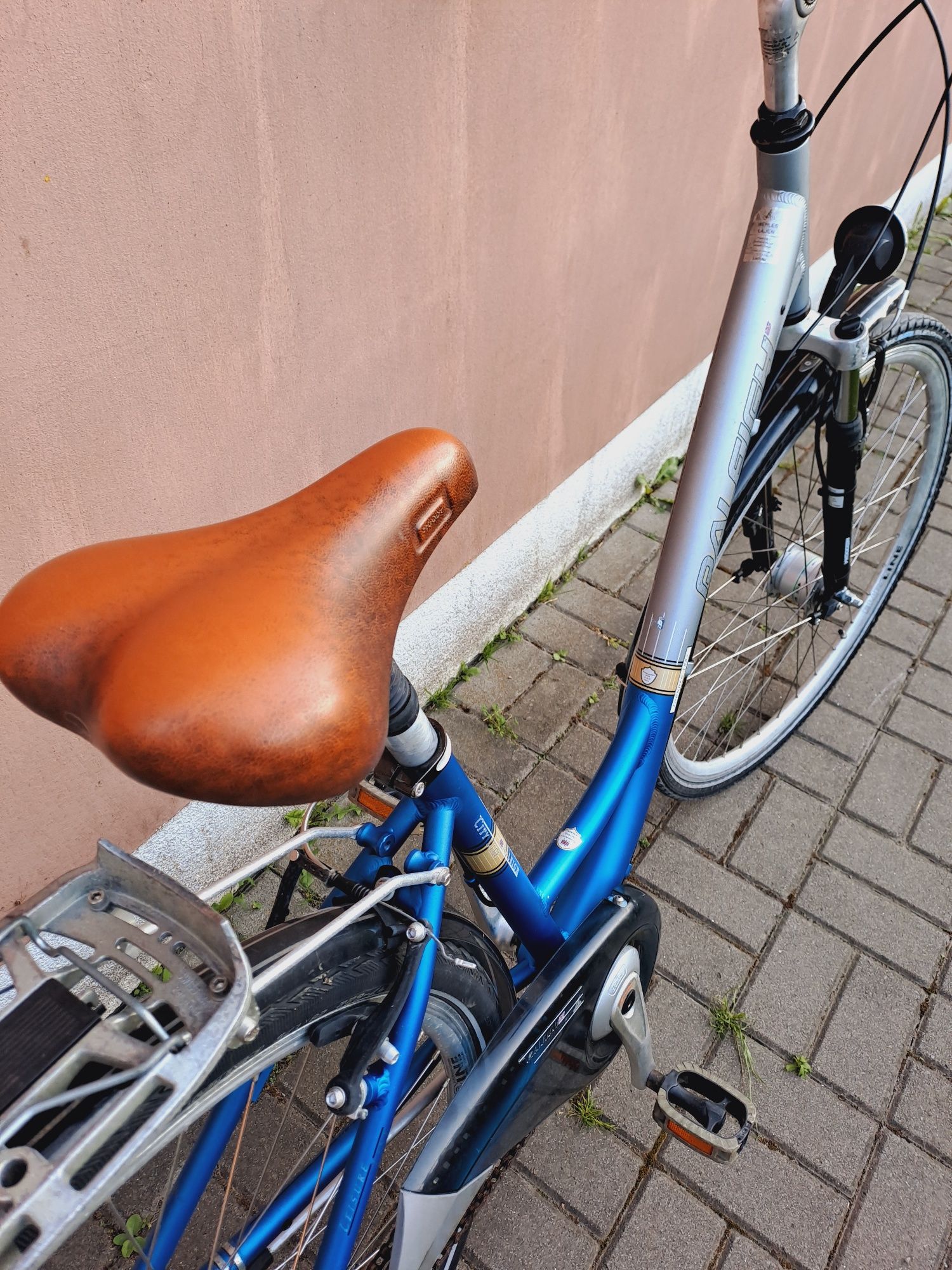 Велосипед дамський ,Raleigh  на 28"колесах з Німеччини б/в