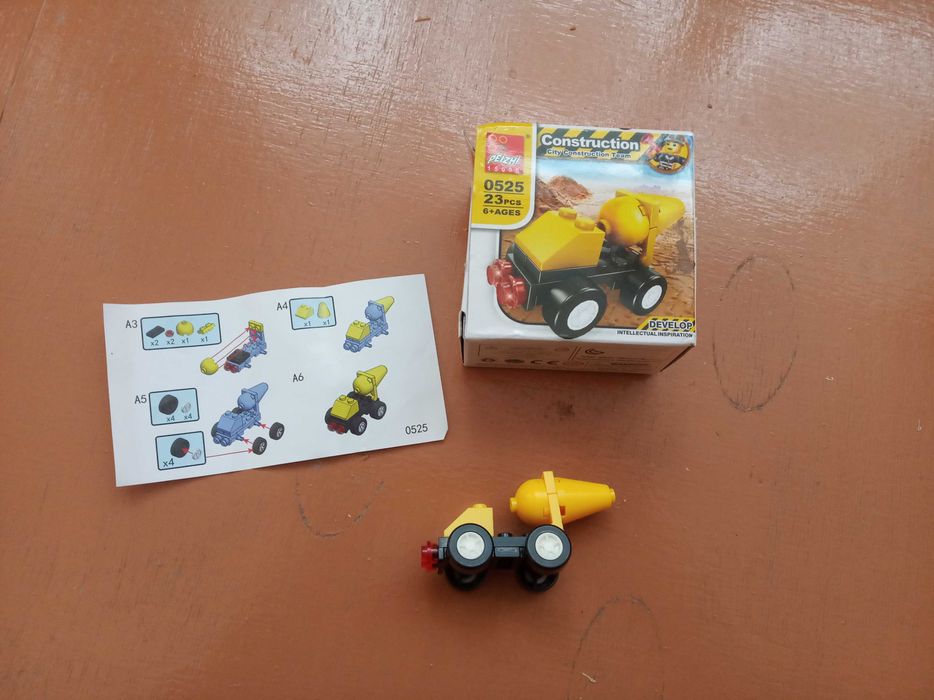 Конструктор  бетономішалка на 23 деталі