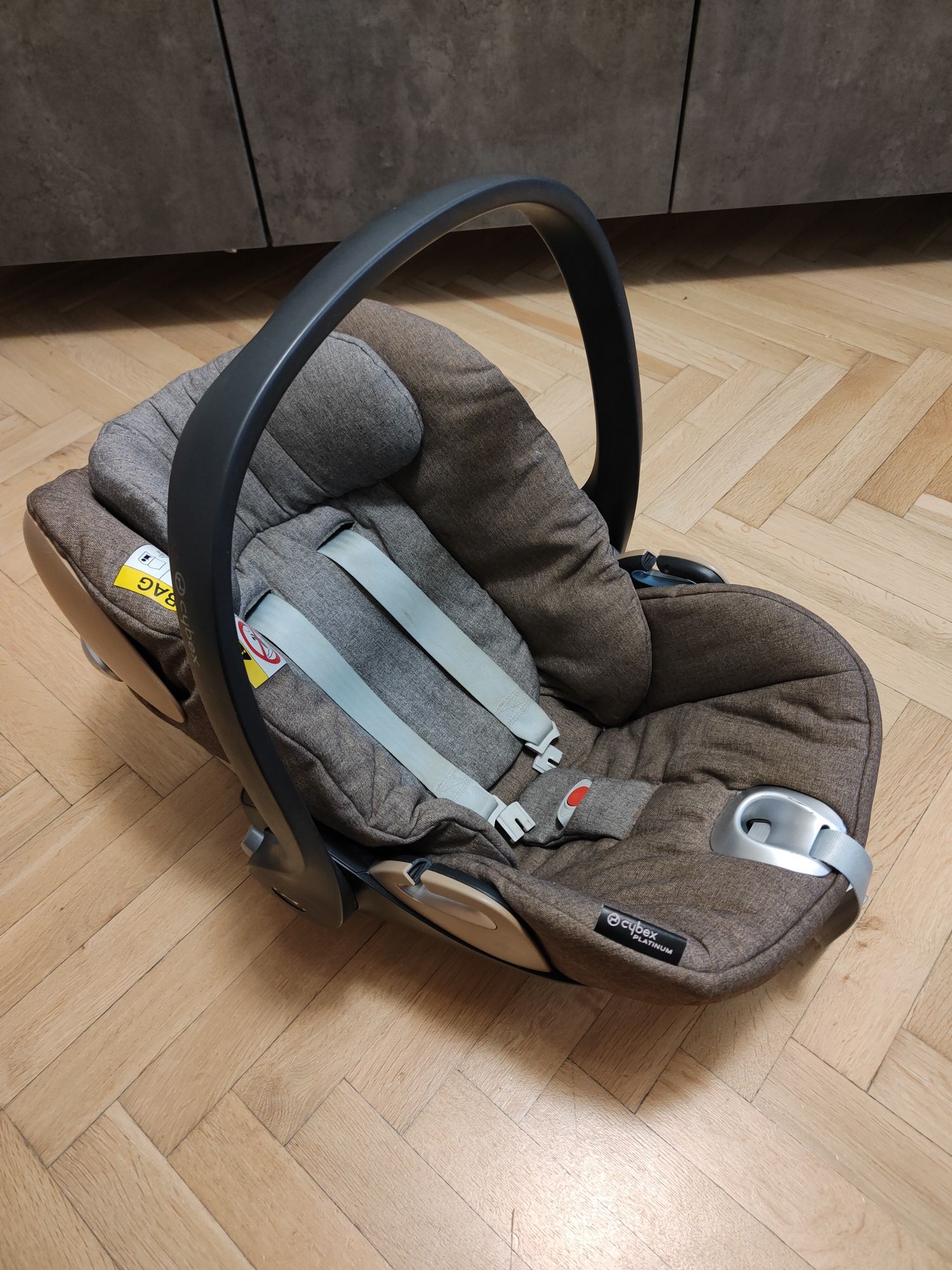 Fotelik samochodowy Cybex Cloud Q plus z bazą
