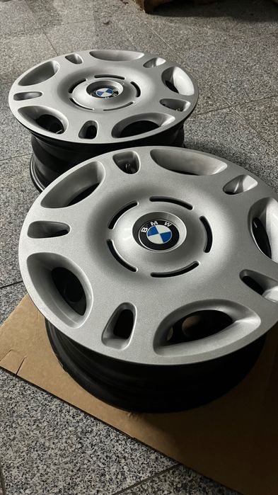 Jantes originais BMW 15" 7J 5x120 em estado imaculado + porcas