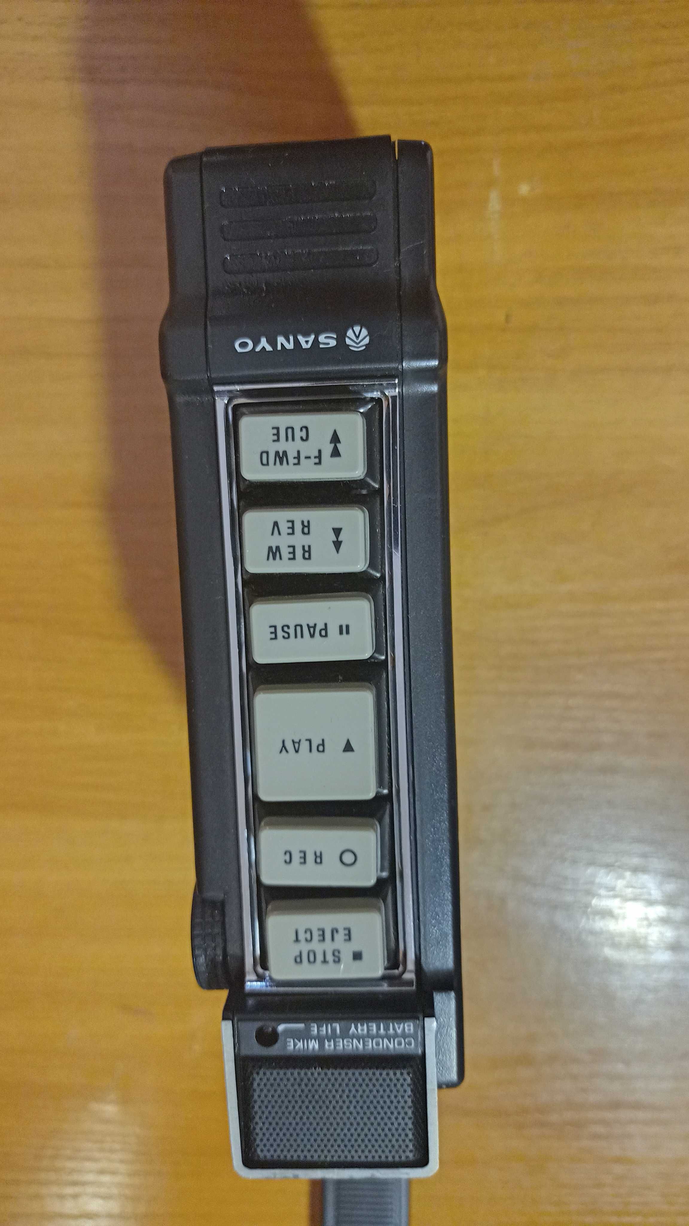Диктофон "SANYO" TRC 1200  Япония.