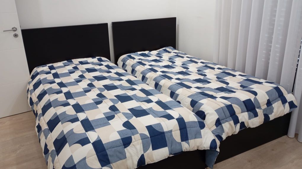 Duas Camas de solteiro Ikea