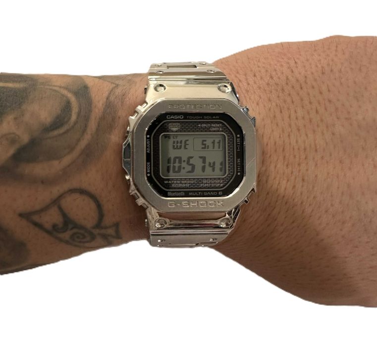 Casio G-Shock GMW-B5000 – stalowy klasyk