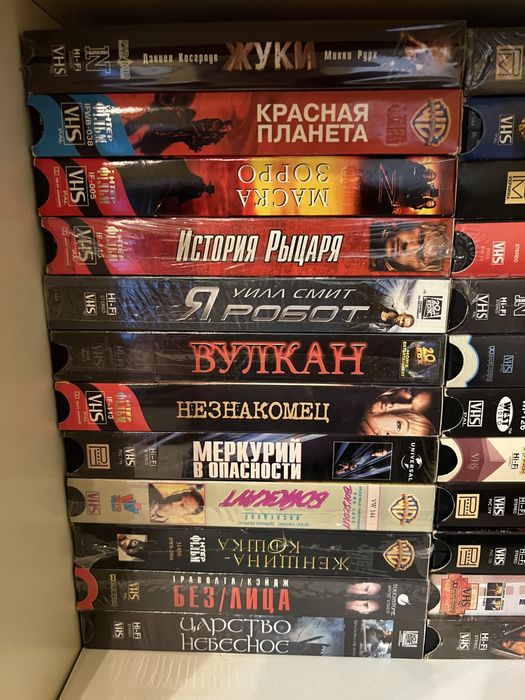 Фільми на відеокасетах