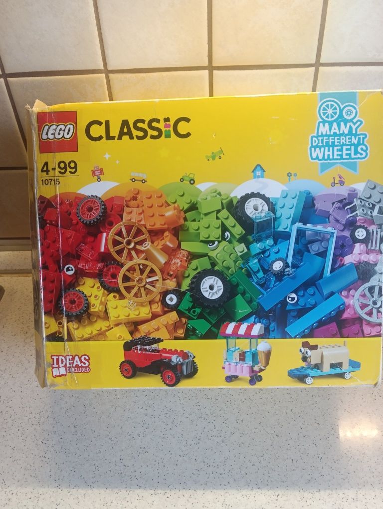 Klocki LEGO 10715 - LEGO na kółkach, kompletny