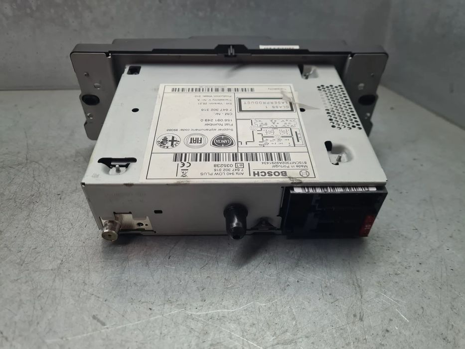 Rádio / auto-rádio ALFA ROMEO Giulietta (940_)