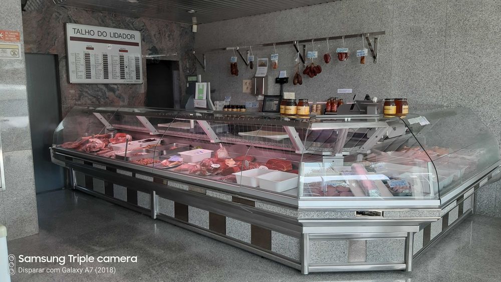 Talho moderno pronto a trabalhar