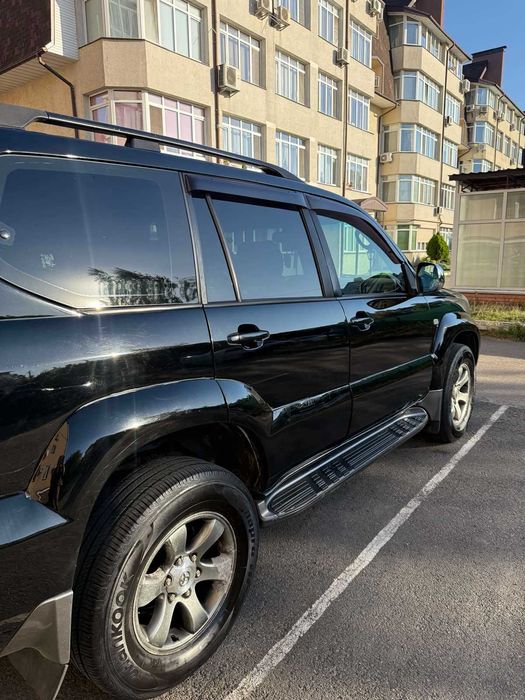 TOYOTA Prado 120