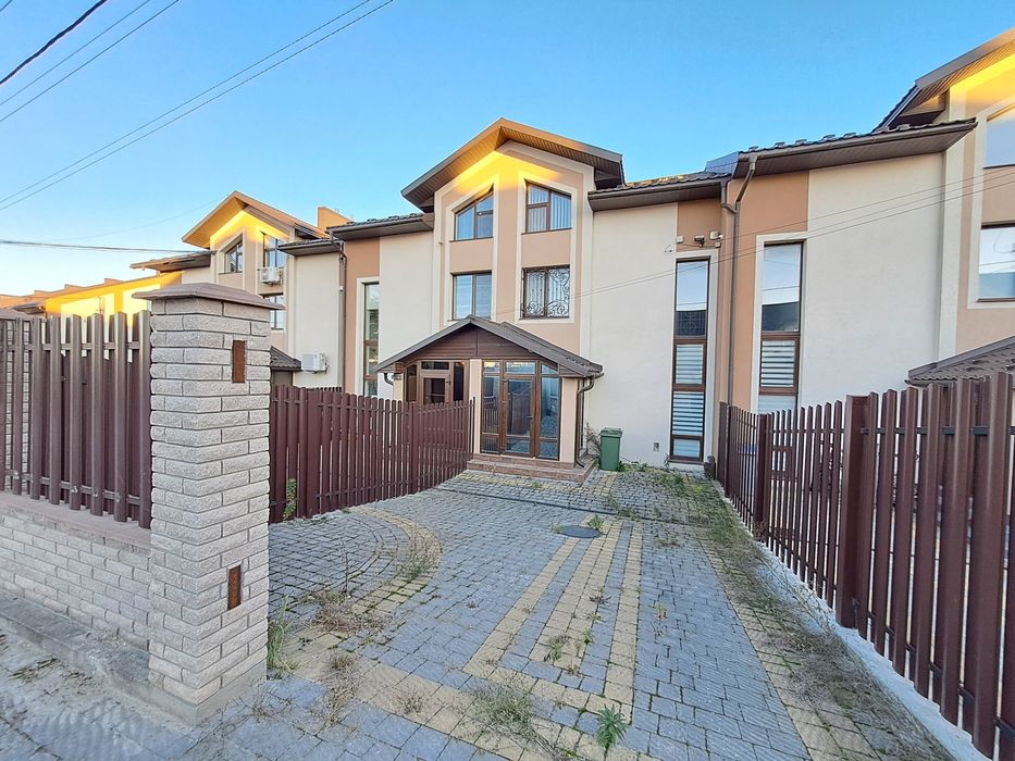 Продаж котеджу в с.Байківці, пров.Б.Хмельницького / Тернопільський р-н