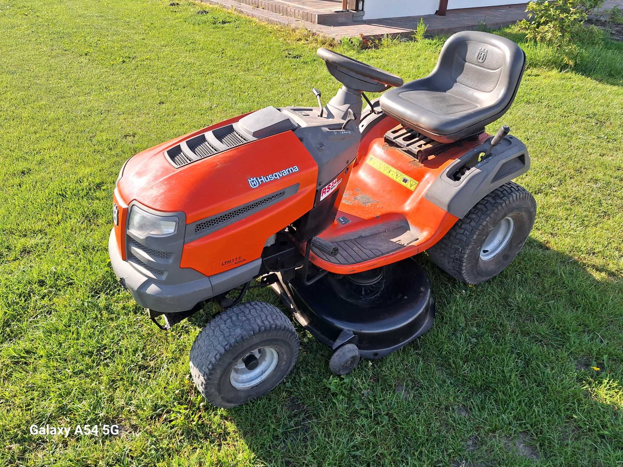 Traktorek kosiarka Husqvarna
