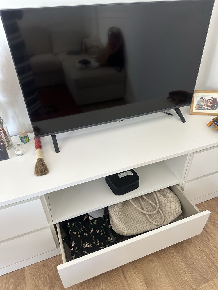 Movel TV branco 160*48 cm