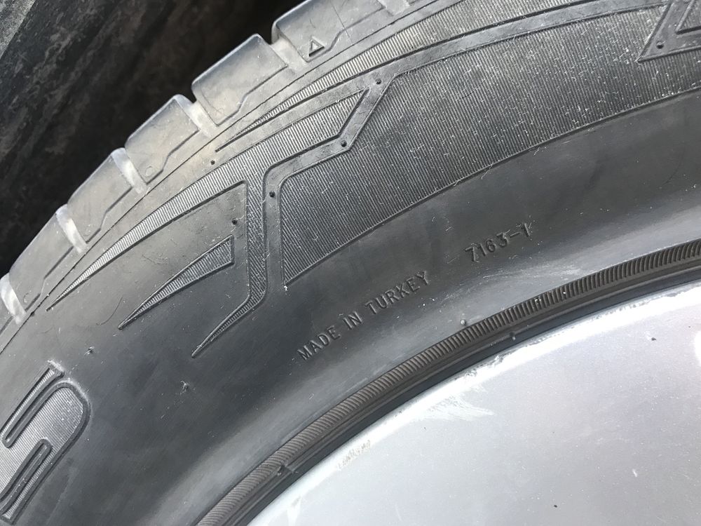 Шини  Petlas Velox Sport PT741. 235/55R18