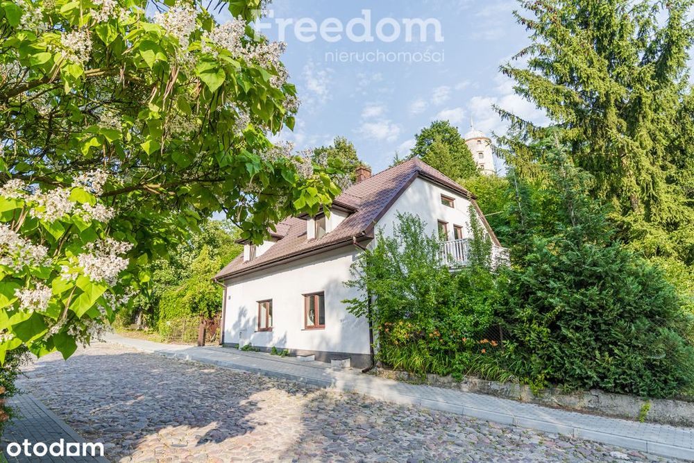 Urokliwy dom w Janowcu nad Wisłą tuż pod zamkiem