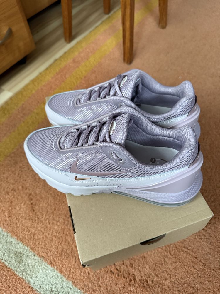 NIKE Air Max Pulse r. 39