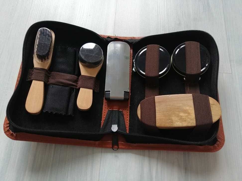 Zestaw do czyszczenia butów Czas by zabłysnąć. Bogaty zestaw. Nowy.