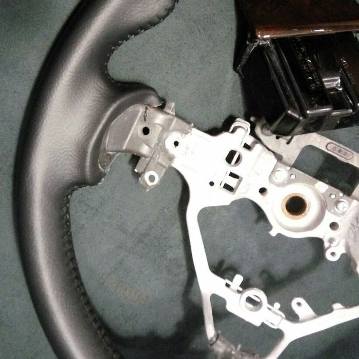 Toyota Camry 55 50 руль дерево