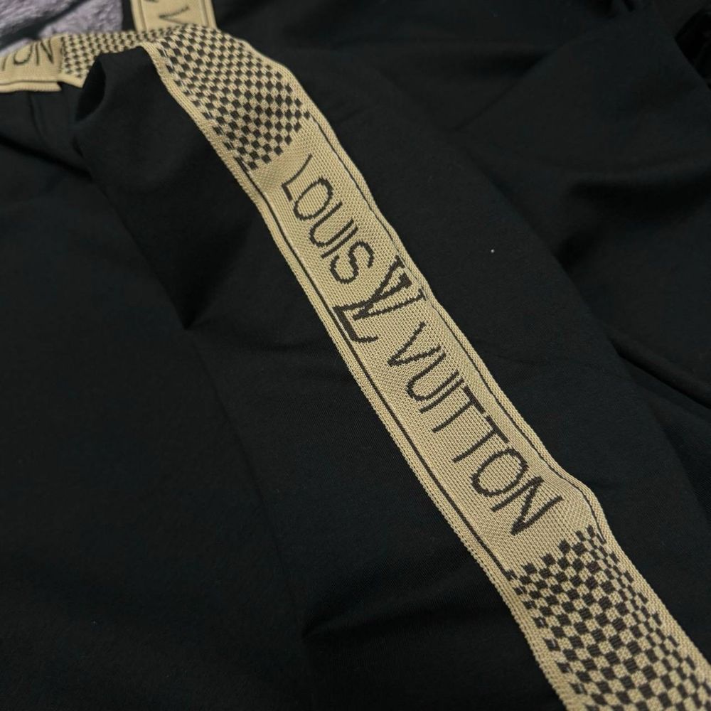 НОВЫЙ СЕЗОН 2024 женское черное худи Louis Vuitton размеры: s-xxl