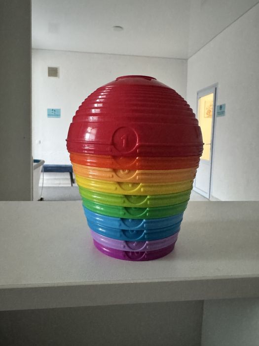 Fisher price пірамідка