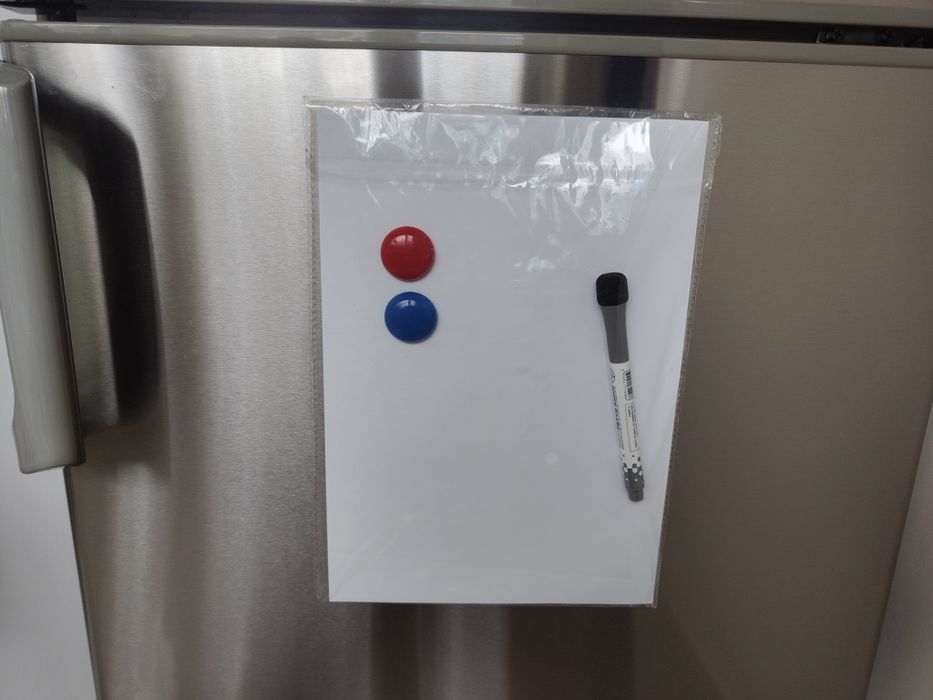 Magnetyczna tablica suchościeralna na lodówkę formatu A4