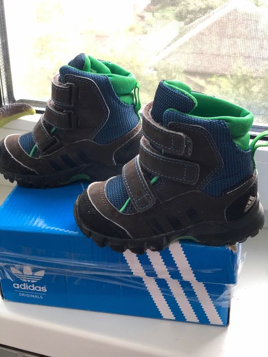 Зимові, осінні чоботи, хайтопи adidas