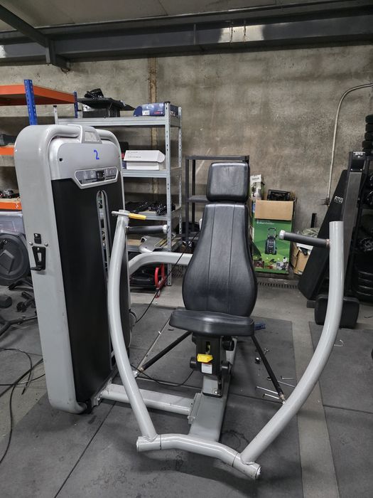 Máquina musculação chest press peito