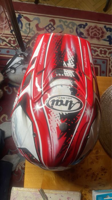 Мотошлем кроссовий Arai p.M карбон