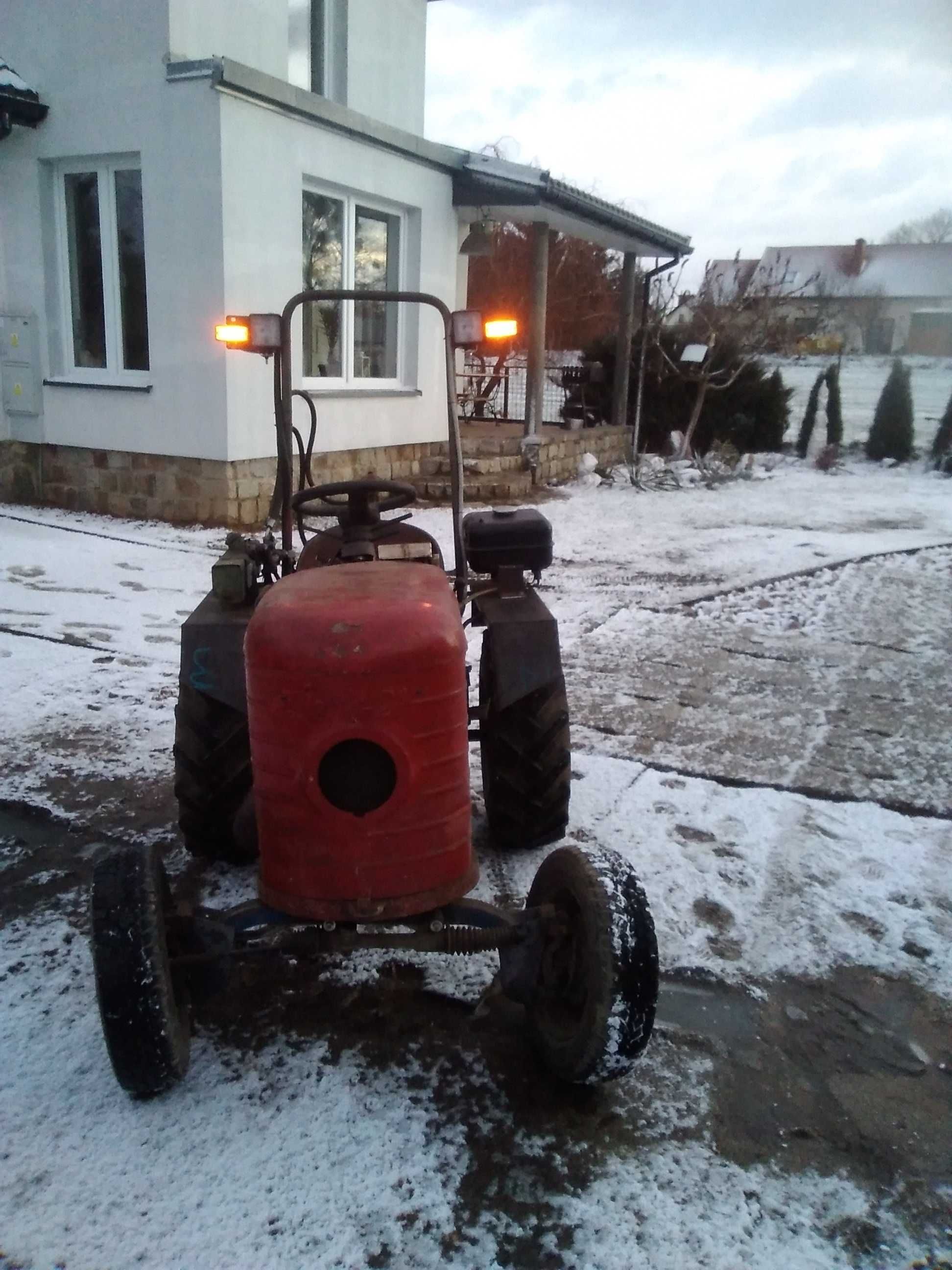 Traktor Traktorek Ciągnik - hydraulika - cena do negocjacji.