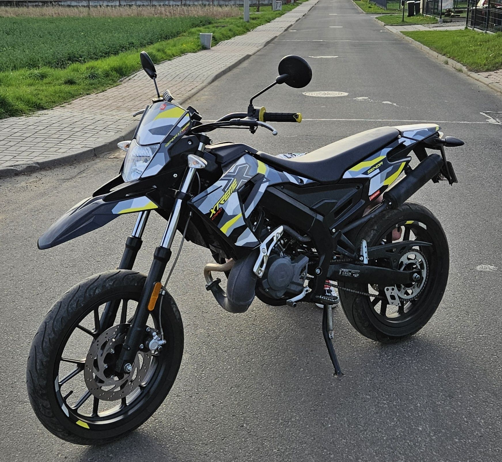 Derbi Senda X-Treme 50 SM [aprilia sx rieju mrt beta rr gilera smt]