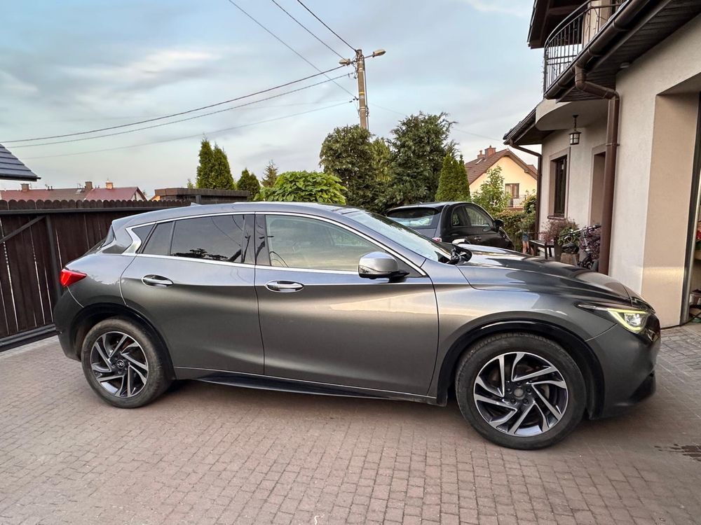 Infiniti Q30 automat 1.5 Diesel, FV
