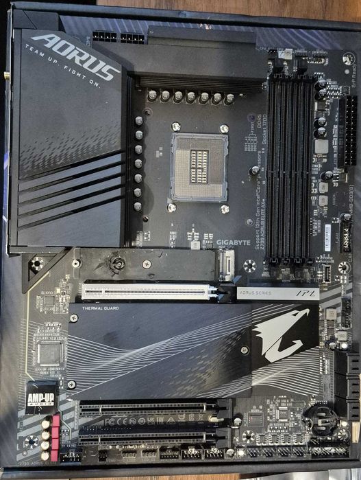 Материнська плата Gigabyte Aorus Z790 Elite Wifi 7 DDR5