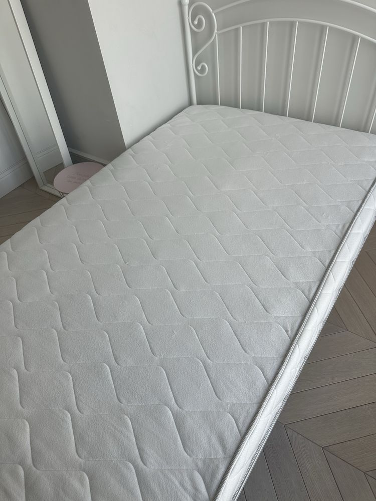 Łóżko metalowe 120 x 200 + metarac Hilding