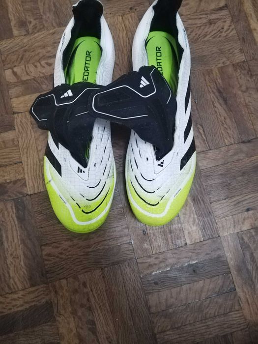 Choteiras Adidas predator como novas