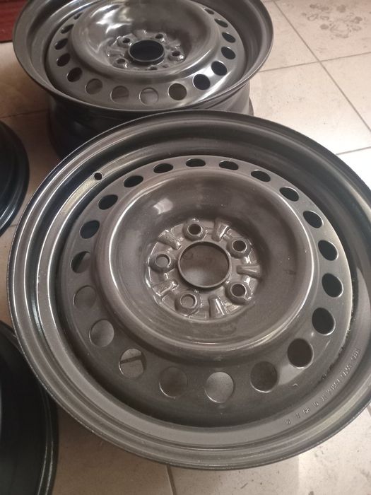Продам комплект дисков r17