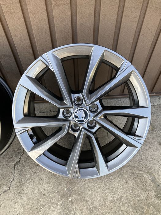 Felgi DEMO PROCYON skoda kamiq fabia scala rapid 17” 7” ET51