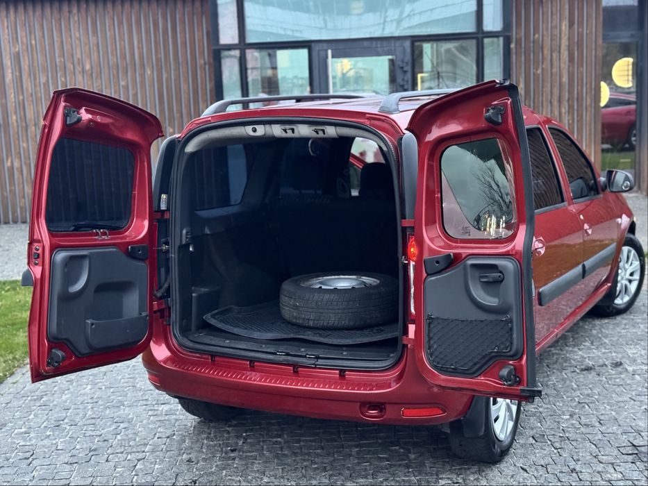 Продам Renault Logan MCV 2012