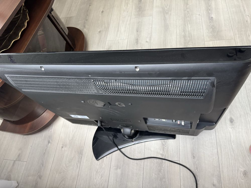 Телевізор lg з т2