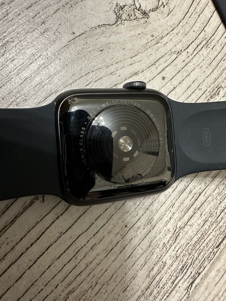 Apple Watch SE 2020 40mm Bat 100%