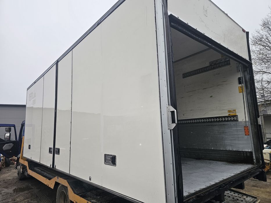 Kontener Izoterma Scania Otwierany cały bok Magazyn Garaż; 7.55m x2.60