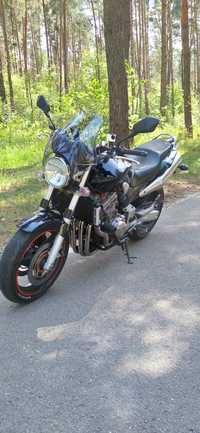 Honda hornet 900