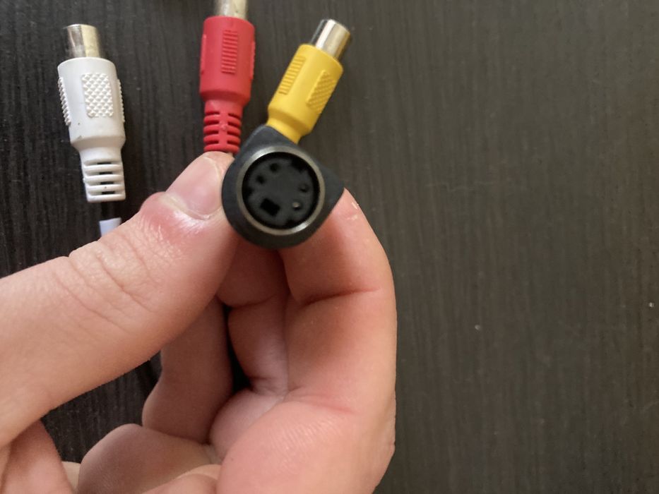 Карта відео захоплення конвертер з RCA(тюльпани) в USB перехідник