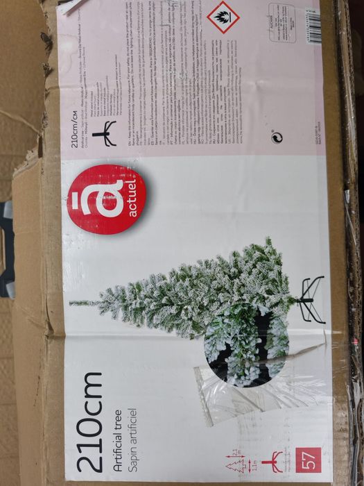 Árvore de Natal 210 cm efeito nevada e enfeites