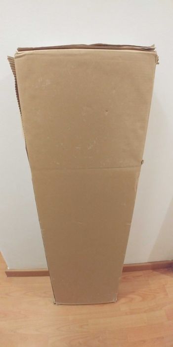 Estante NOVA com prateleiras em madeira Modelo BRUSALI/IKEA (na caixa)