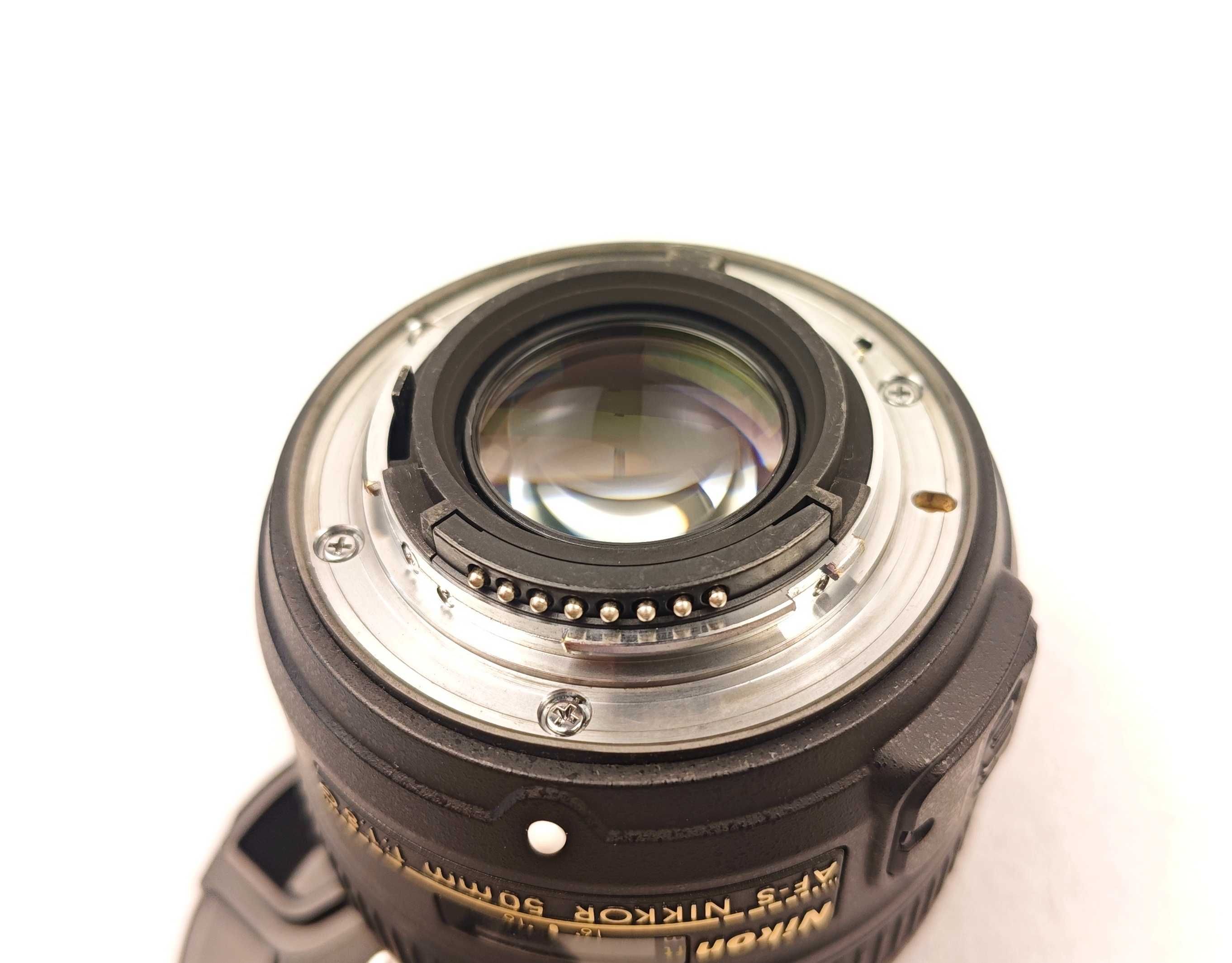 Cвітлосильний портретний об'єктив Nikon AF-S Nikkor 50mm f/1.8G