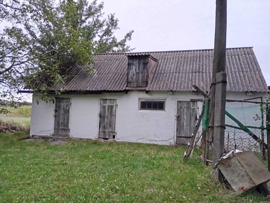 продам будинок з меблями   . 25 соток землі. Два котли на газ та дрова