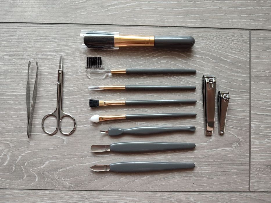 Akcesoria do makijażu oraz manicure nowe