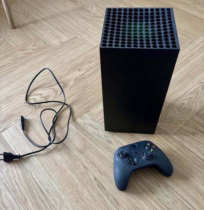 Xbox Series X  + 3 Gry-Legendy: Wiedźmin 3, RDR2, FIFA 23!
