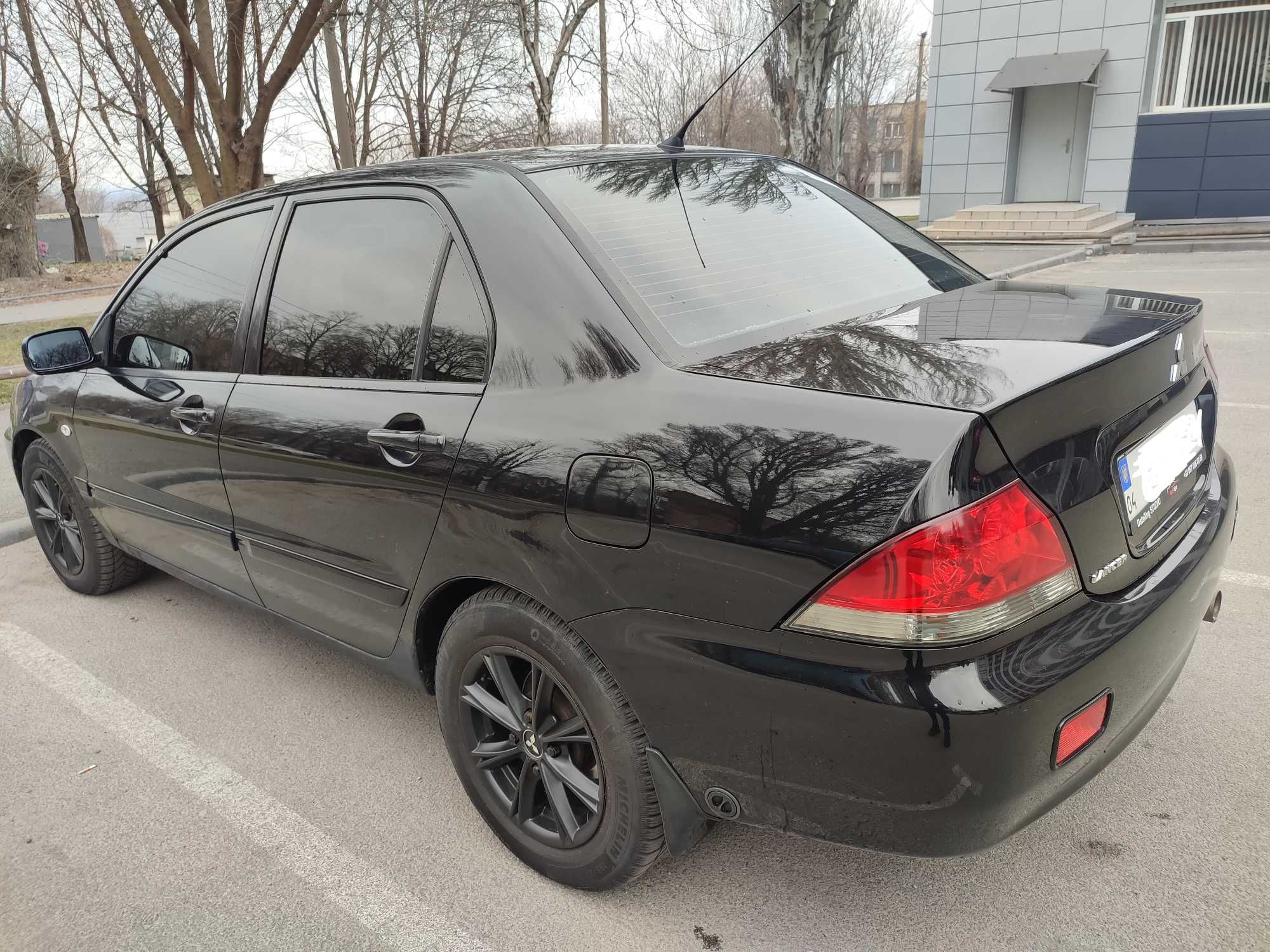 Продам MITSUBISHI LANCER 9 (1,6 gaz-benz) механика