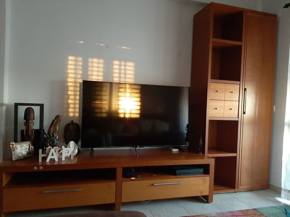 Móvel Sala, mesa apoio, vaso decorativo