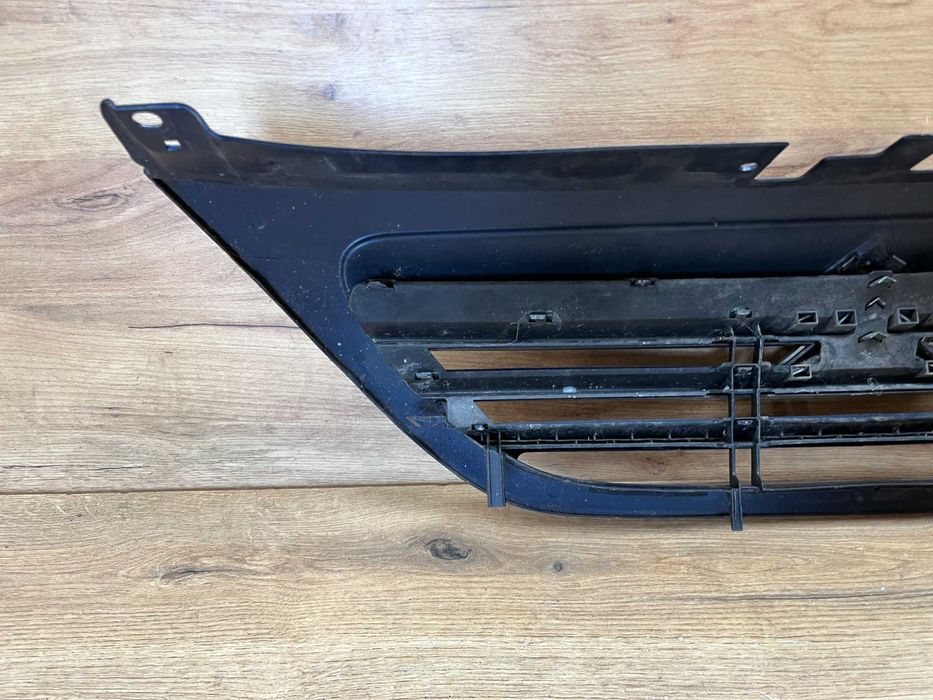 Grill/atrapa/kratka zderzaka Citroen C3 kolor kpud